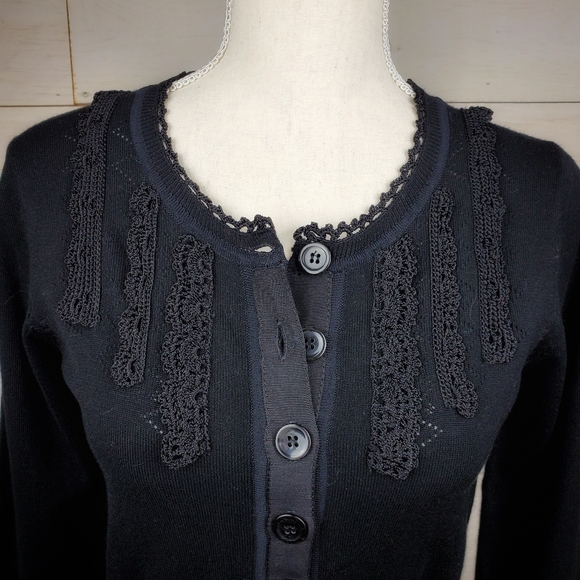 Colour Works Black Cardigan Sweater lightweight form fitting size Small NWT - Picture 4 of 10